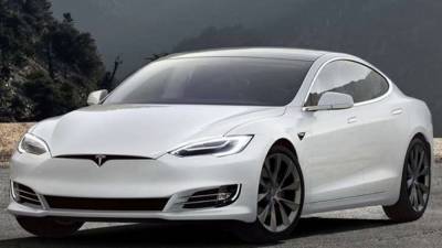 Все вопросы к Илону Маску: недалеко от Харькова полиция остановила Tesla на автопилоте