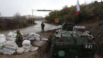 Минобороны опровергло сведения об окружении российских миротворцев в Карабахе