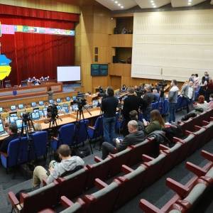 Продолжение первой сессии Запорожского облсовета: заседание снова не состоялось из-за отсутствия кворума. Видео