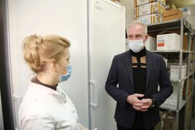 Морозов обратился к правительству и ФАС по поводу стоимости лекарств