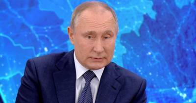 Путин пообещал сделать прививку от COVID-19 при первой возможности