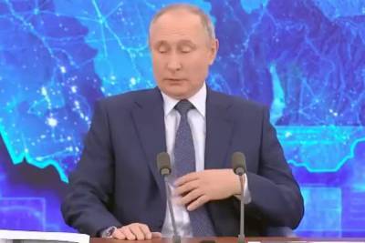 Путин объяснил, почему сельский учитель получает зарплату, как у уборщицы