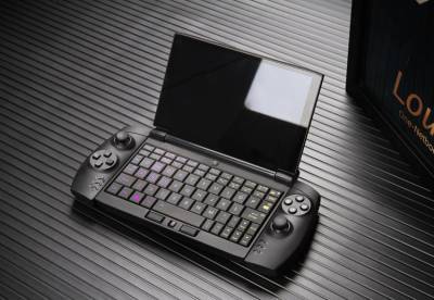 Представлен игровой мини-ноутбук OneGx1 Pro на чипе Intel Tiger Lake, который напоминает портативную консоль