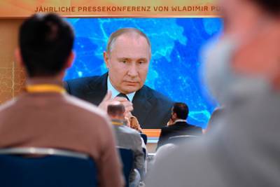 Путин оценил систему онлайн-обучения в школах и вузах