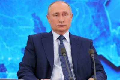 Путин прокомментировал ситуацию с невыплатой надбавок за работу с COVID-19