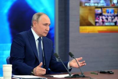 Путин назвал провокацией вопрос о вмешательстве хакеров из РФ в американские выборы