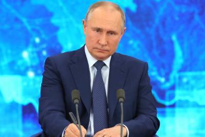 Путин обратил внимание на высокую заболеваемость коронавирусом в Петербурге