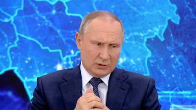 Путин прокомментировал негативные отзывы россиян о работе чиновников