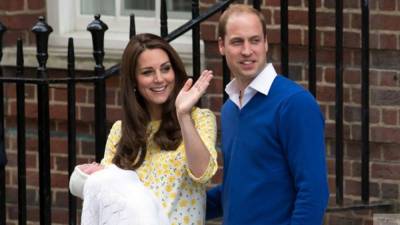 Кейт Миддлтон и принц Уильям обнародовали рождественское семейное фото