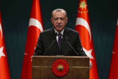 Путин описал Эрдогана фразой «он хвостом не виляет»