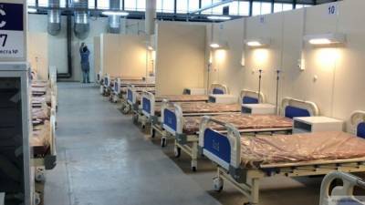 Смольный указал на отсутствие нехватки медиков в больницах Петербурга