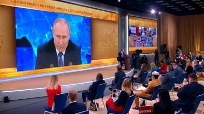 Путин заявил, что чувствует ответственность за то, что происходит с Россией и ее народом