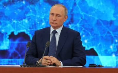 России нужно оставаться сильной, чтобы не допустить переписывания истории – Путин