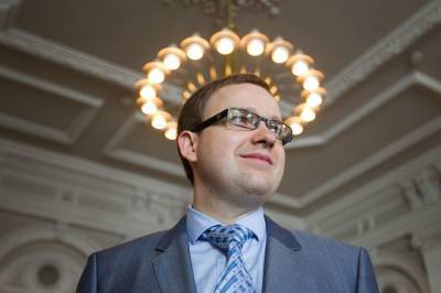 Сейм Литвы лишил депутатской неприкосновенности В. Гапшиса из Партии труда