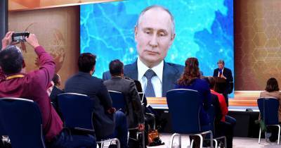 Врач, которую хамски унизили во время пресс-конференции с Путиным, захотела уволиться