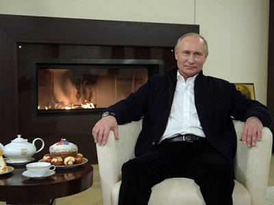 Политолог объяснил, почему Путин умалчивает о планах баллотироваться на новый срок