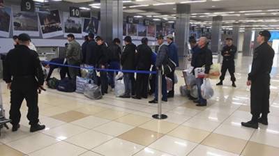 Не солоно хлебавши: полмиллиона гастарбайтеров вернулись в Узбекистан