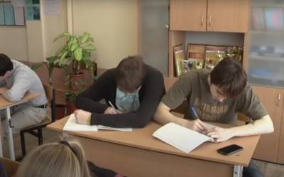 За высший балл на ВНО - 50 тысяч: в Украине начнут премировать выпускников школ, детали