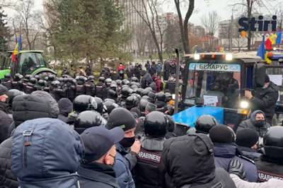 Протестующие молдавские фермеры угрожают перейти к радикальным мерам