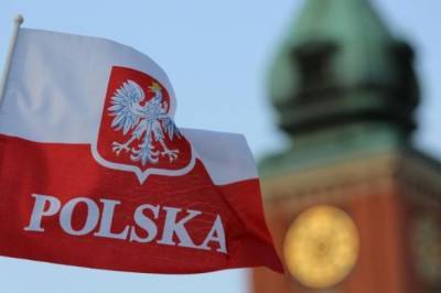 Польша вводит национальный карантин на три недели