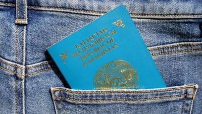 Казахстанцев, находящихся в России, освободили от регистрации до середины марта