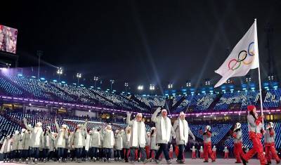 Российские спортсмены еще два года не смогут выступать под флагом страны