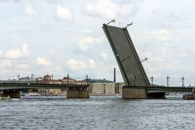 Завершен ремонт Литейного моста