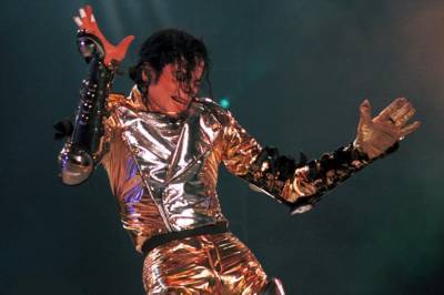 HBO выплатит $100 млн семье Майкла Джексона за показ скандального фильма о певце