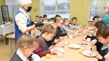 Проверка качества горячего питания прошла в школах Вологды
