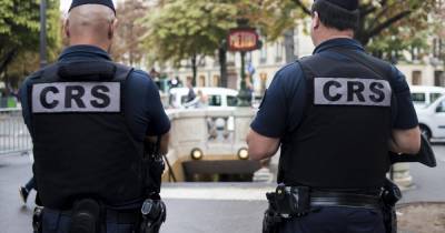 Под Парижем директор фирмы захватил жену в заложники, есть раненые