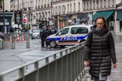 Во Франции мужчина захватил заложников