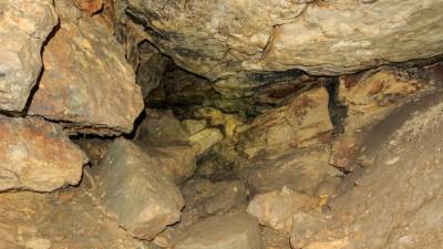 Вход в Сьяновские пещеры закроют, инструктор-экскурсовод задержан