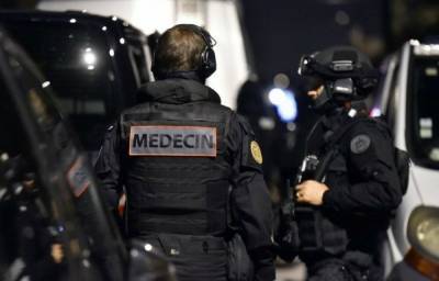 Близ Парижа неизвестный захватил заложников: есть раненые, – СМИ