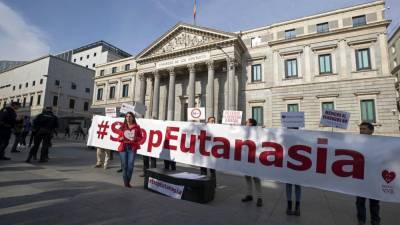 Испания сделала шаг к легализации эвтаназии