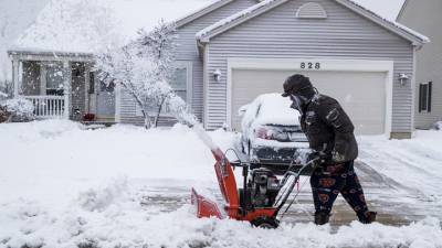 Снегопады в США привели к многочисленным ДТП и жертвам