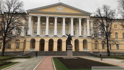 Смольный объявил о реставрации дачи Конкина по программе "Рубль за метр"