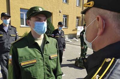 Количество контрактников в армии РФ планируется увеличить до 500 тысяч