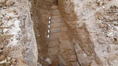 На Кипре во время коммунальных работ случайно нашли древний некрополь