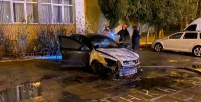Во Львове сожгли автомобиль детектива НАБУ