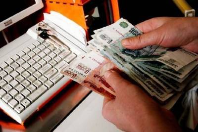 В Тверской области осудили молодого товароведа, который забрал деньги магазина