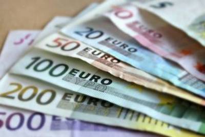 Евро сильно “подскочил” в цене: актуальный курс валют на 18 декабря