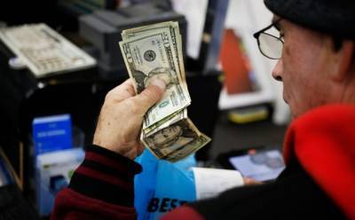 Эксперт: Сегодня все факторы играют в пользу покупок доллара против рубля