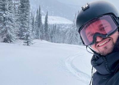 Сноубордист Соболев извинился за шутку, что он потерялся в лесу в Шерегеше