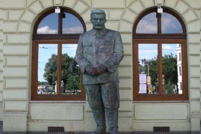 Сталина лишили звания «почетный гражданин Братиславы»
