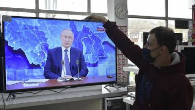 Более 1,4 млн москвичей посмотрели трансляцию пресс-конференции Путина