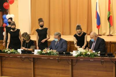 Подписано трёхстороннее соглашение на 2021–2023 годы
