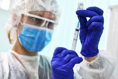 Путин пообещал помочь странам СНГ с вакцинацией от коронавируса