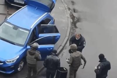 В Киеве "заминировали" авто муляжной гранатой