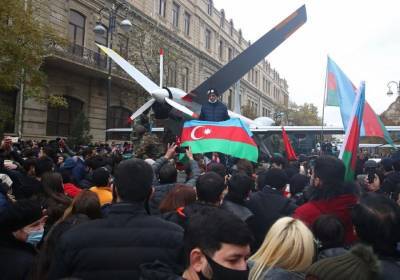 В Азербайджане День Победы 8 ноября станет выходным