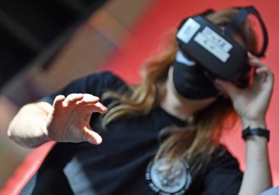 На Урале подросткам расскажут о «правильных» ценностях с помощью VR-шлемов и очков